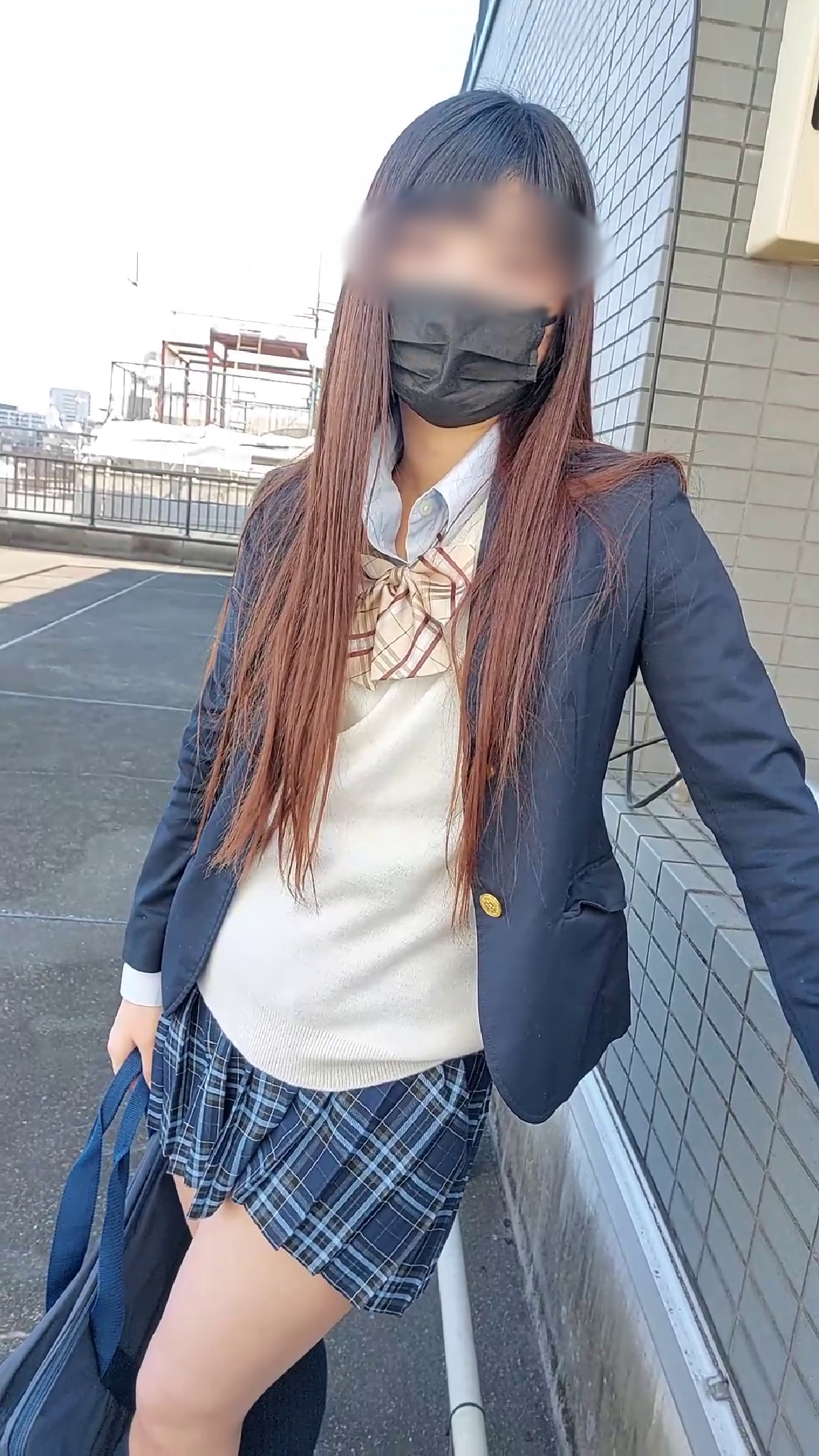 ワイ氏、JKに盗撮がバレて詰められてる動画で興奮してしまう